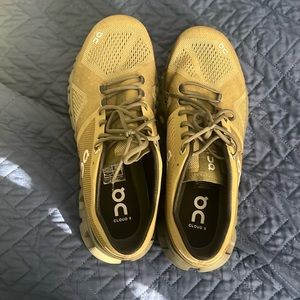 On Cloud X Army green